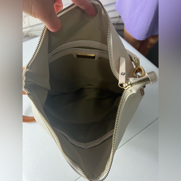 Valentina Italia Handbag - Picture 13 of 16